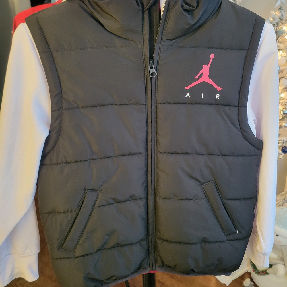 Jordan Kids Black and White Puffer Jacket